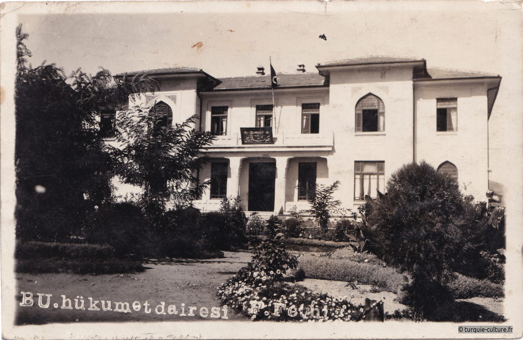 Bursa, Hükümet dairesi