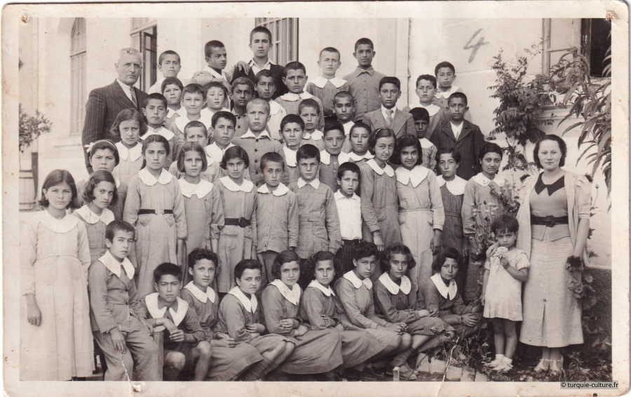 Elèves, 1930