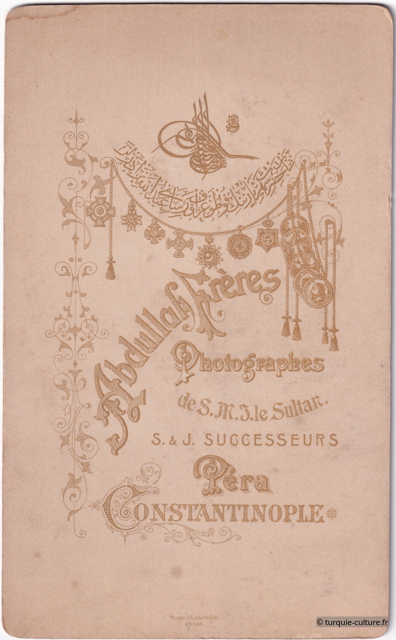 Abdullah, officier avec médailles, verso