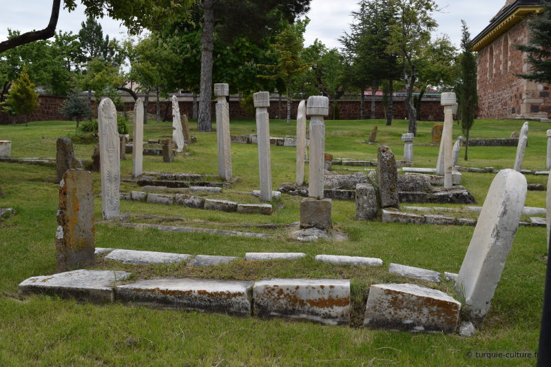 Hacibektas, cimetière