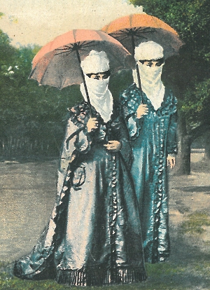 istanbul-femmes-en-promenade-2.jpg istanbul-femmes-en-promenade-2.jpg